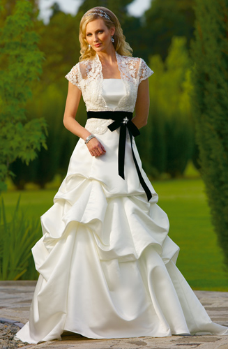 Aliza menyasszonyi ruha